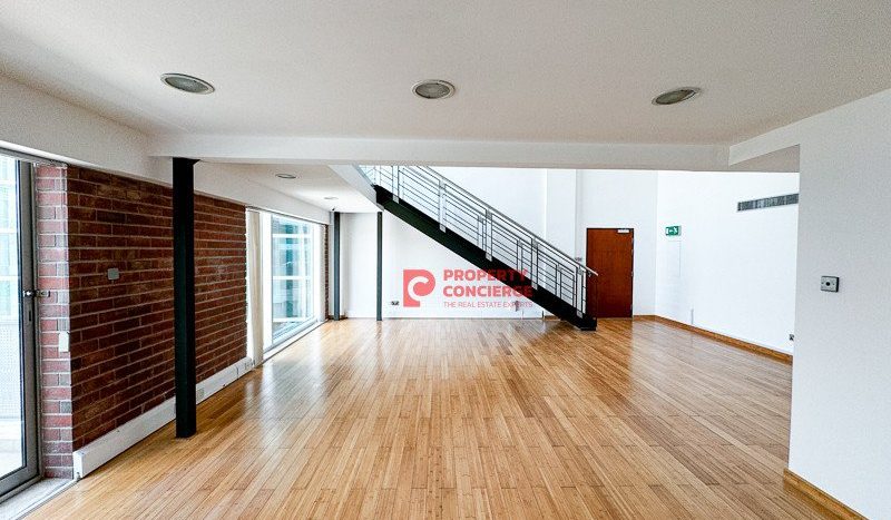 Office on Dubai Media City, Dubai, 130 m2 / per month