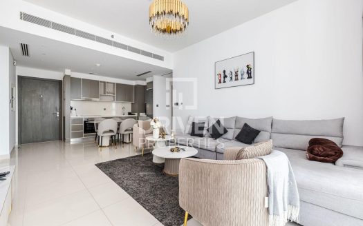 Apartment on Dubai Harbour, Dubai, 1 bedroom, 68 m2 / per year