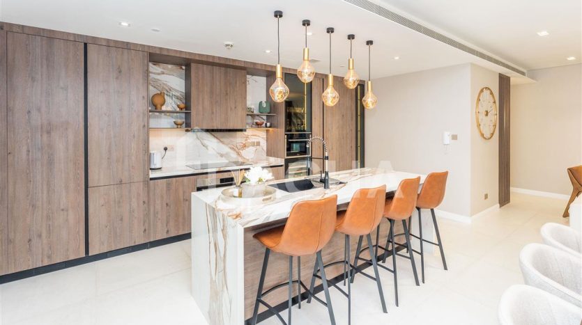 Apartment on City Walk, Dubai, 3 bedrooms, 239.1 m2  | Foto 1