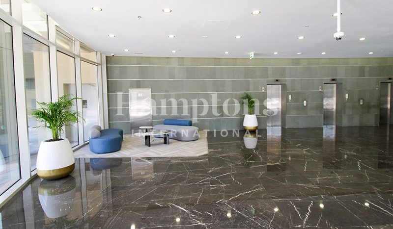 Office on Jumeirah Beach Residence, Dubai, 261.2 m2 / per year