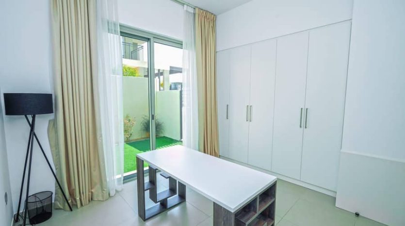 Вилла в Arabian Ranches 2, Дубай, 4 спальни, 239 м2 / в год