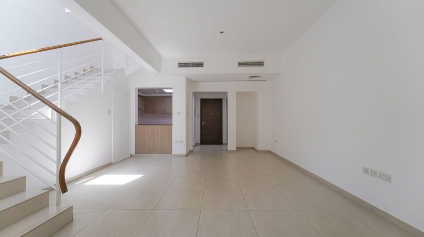 Townhouse on Al Ghadeer, Abu-Dhabi, 2 bedrooms, 121 m2  | Foto 2