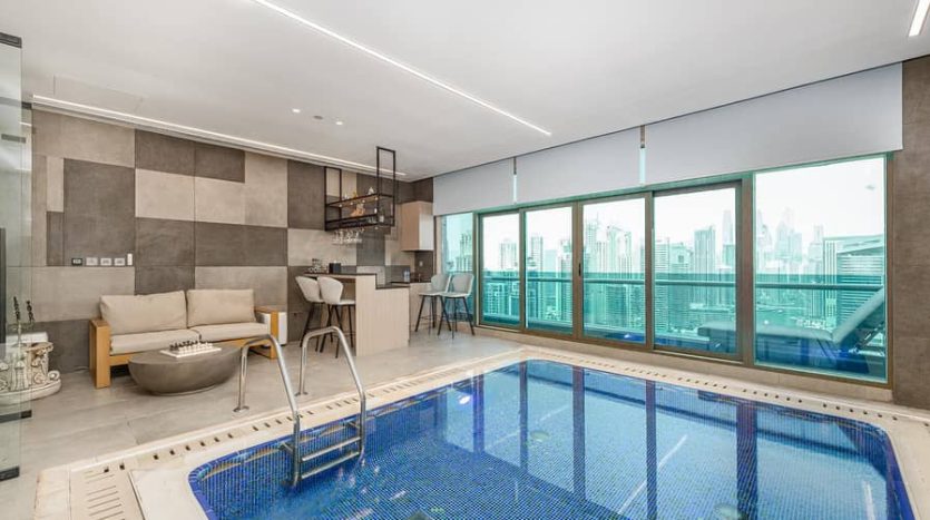 Apartment on Dubai Marina, 4 bedrooms, 421 m2 / per year