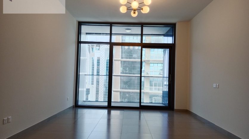 Apartment on Deira, Dubai, 2 bedrooms, 130.1 m2 / per year