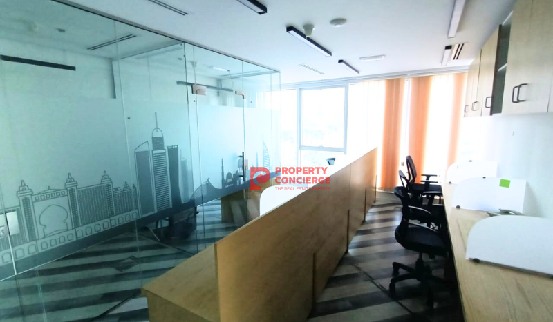 Office on Business Bay, Dubai, 87 m2 / per month