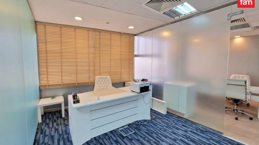 Офис в Dubai, 85.7 м2 / в год