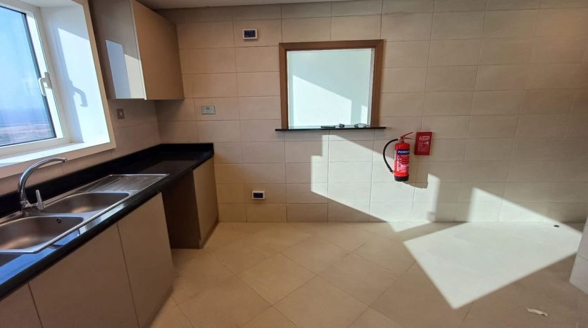 Квартира в Corniche Road, Абу-Даби, 3 спальни, 204 м2 / в год
