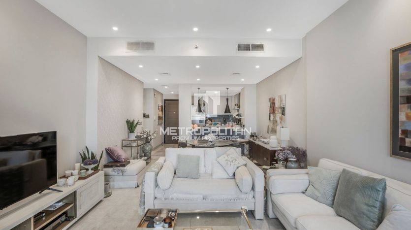 Apartment on Jumeirah Village Circle, Dubai, 3 bedrooms, 161 m2  | Foto 1