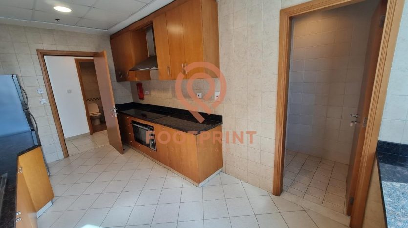Apartment on Business Bay, Dubai, 2 bedrooms, 153.3 m2 / per year