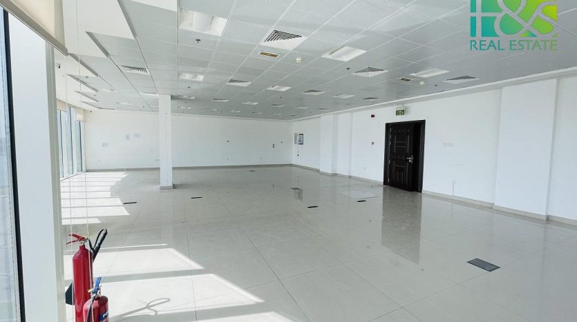 Офис в Ras-al-khaimah, 185.8 м2 / в год