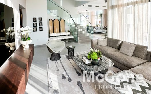 Вилла в Al Furjan, Дубай, 4 спальни, 689.43 м2