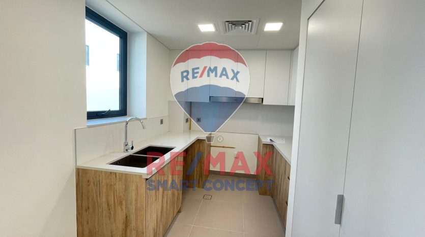 Townhouse on Yas Island, Abu-Dhabi, 2 bedrooms, 124 m2 / per year