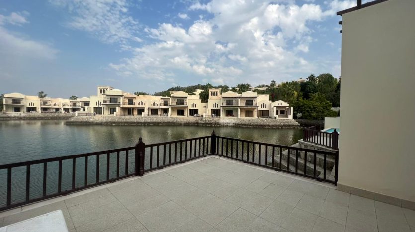 Villa on Khuzam, Ras-al-khaimah, 2 bedrooms, 266.07 m2  | Foto 1
