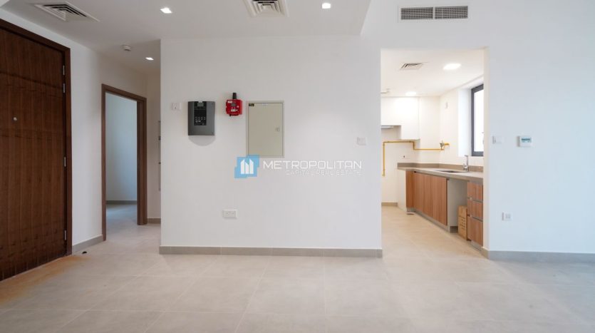 Townhouse on Al Ghadeer, Abu-Dhabi, 2 bedrooms, 157 m2 / per year
