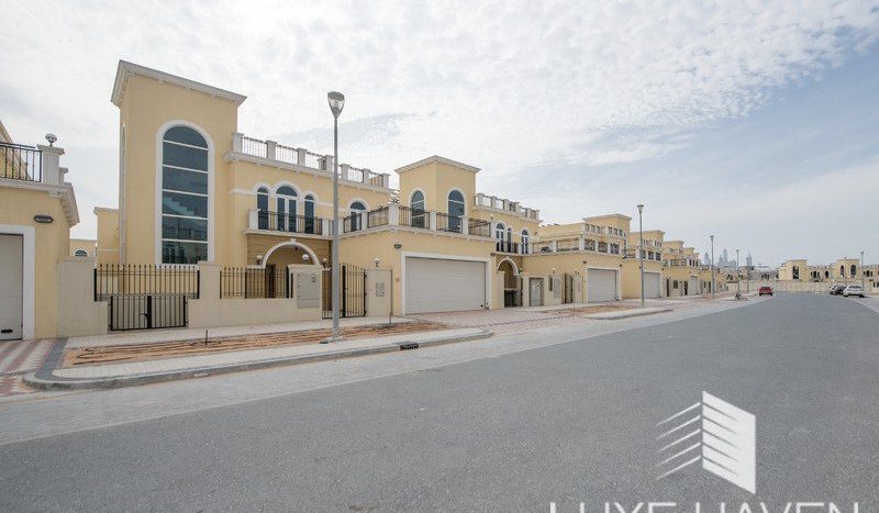 Вилла в Jumeirah Park, Дубай, 4 спальни, 454.57 м2