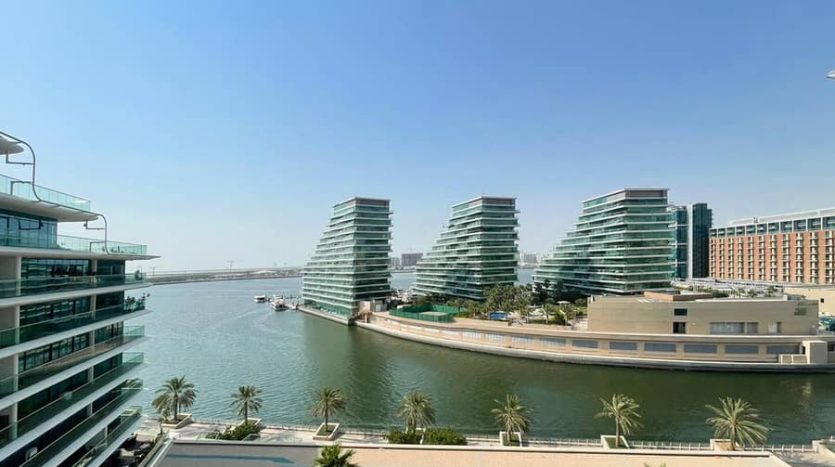 Apartment on Al Raha Beach, Abu-Dhabi, 2 bedrooms, 128 m2 / per year
