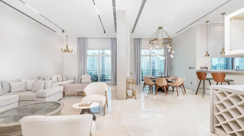 Apartment on Dubai Marina, 4 bedrooms, 421 m2 / per year