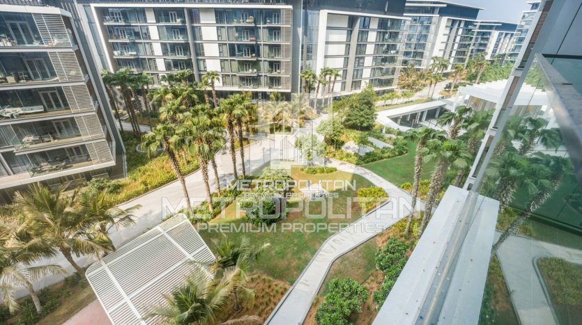 Apartment on Bluewaters, Dubai, 2 bedrooms, 158 m2 / per year