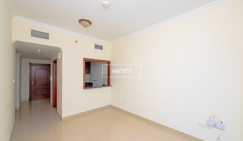 Apartment on Dubai Marina, 1 bedroom, 80.8 m2 / per year