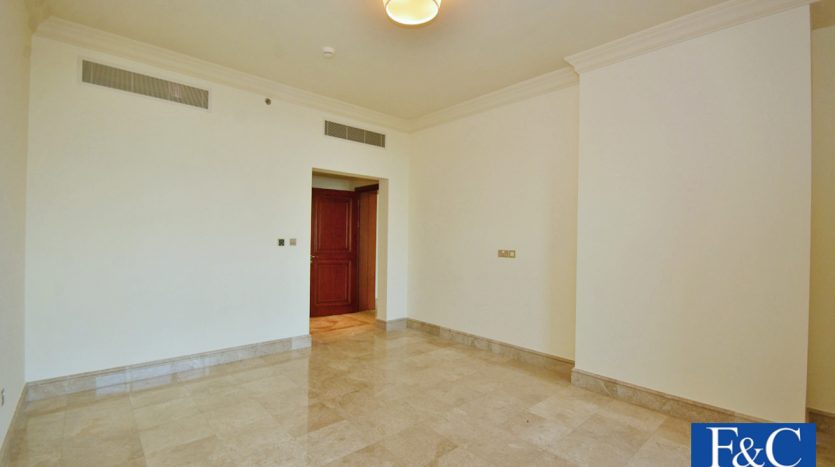 Квартира в Пальма Джумейра, Дубай, 2 спальни, 160.1 м2 / в год