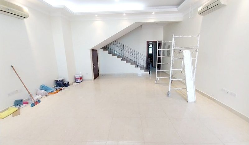 Villa on Shakhbout City, Abu-Dhabi, 5 bedrooms, 55.7 m2 / per year