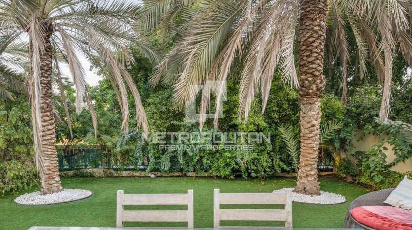 Townhouse on The Springs, Dubai, 3 bedrooms, 324 m2  | Foto 1