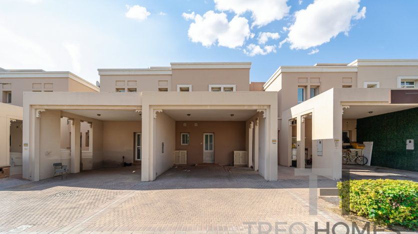 Villa on Arabian Ranchez, Dubai, 2 bedrooms, 157 m2 / per year