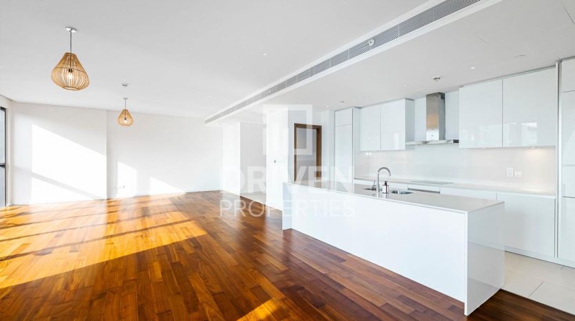 Apartment on City Walk, Dubai, 3 bedrooms, 227 m2 / per year