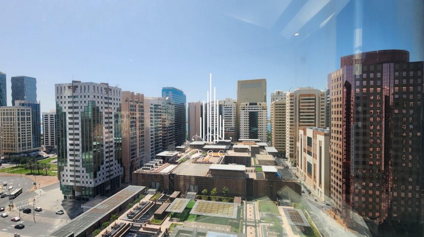 Квартира в Corniche Road, Абу-Даби, 3 спальни, 256.4 м2 / в год