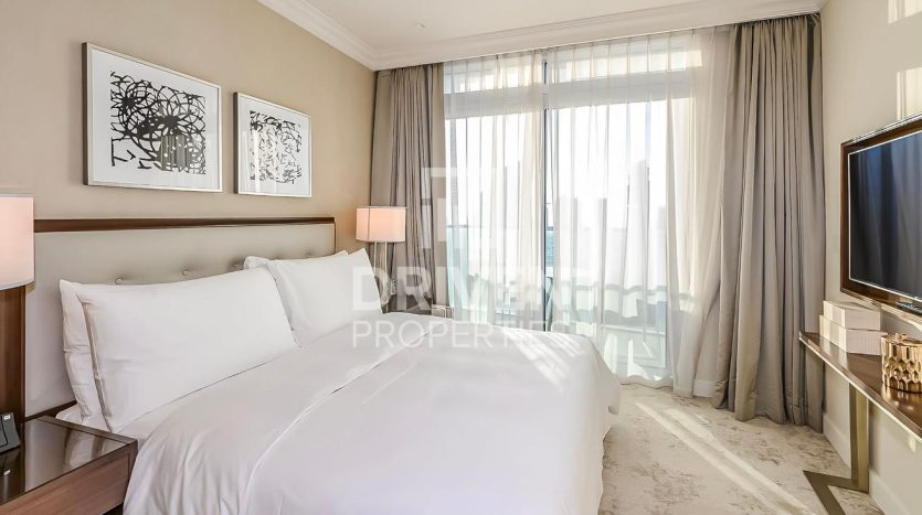 Apartment on Downtown Burj Dubai, 4 bedrooms, 254 m2 / per year