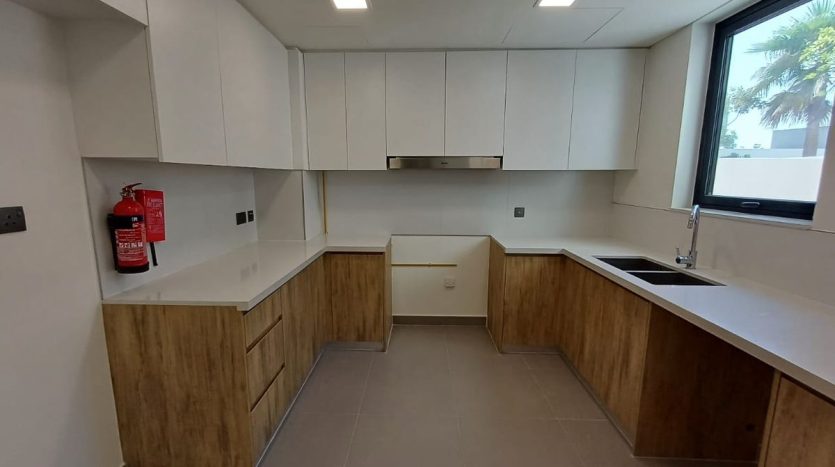 Коммерческая недвижимость в Остров Яс, Абу-Даби, 4 спальни, 315 м2 / в год
