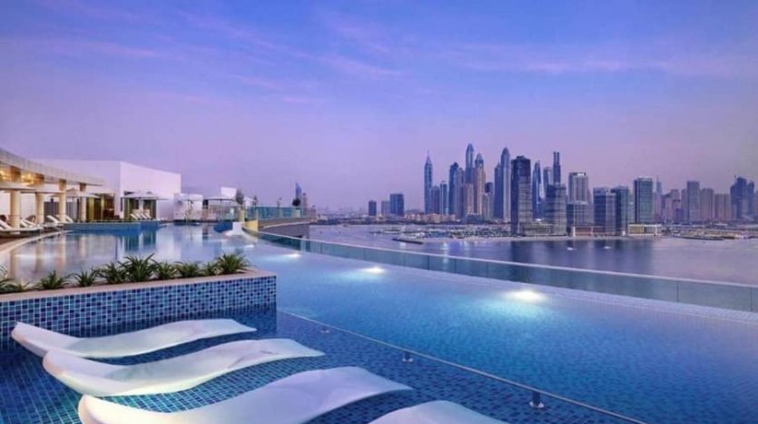Apartment on Palm Jumeirah, Dubai, 46 m2 / per year