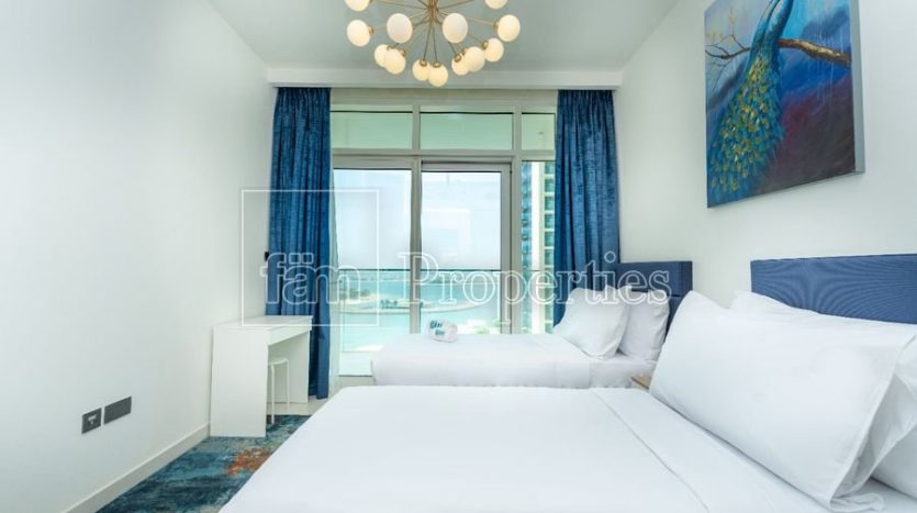 Apartment on Dubai Harbour, Dubai, 2 bedrooms, 129.5 m2 / per year