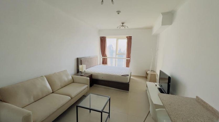 Apartment on Dubai Marina, 406.01 m2 / per month