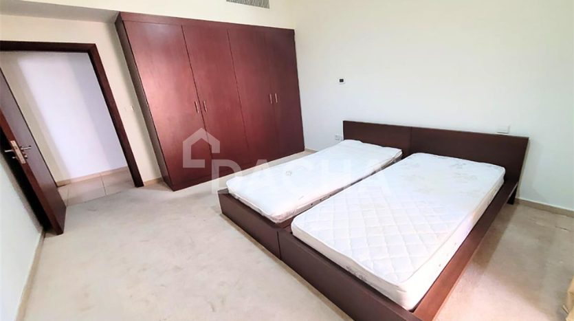 Apartment on Jumeirah Beach Residence, Dubai, 2 bedrooms, 120.1 m2 / per year