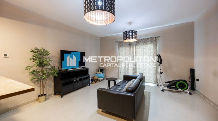 Villa on Al Reef, Abu-Dhabi, 2 bedrooms, 117.3 m2  | Foto 1