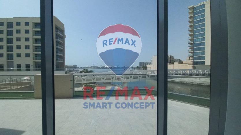 Магазин в Al Raha Beach, Абу-Даби, 119.5 м2 / в год