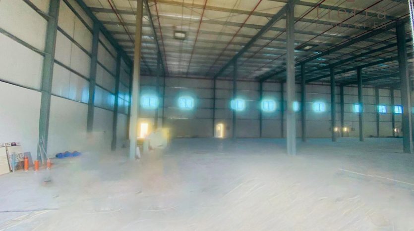 Warehouse on Al Quoz, Dubai, 1450.2 m2 / per year
