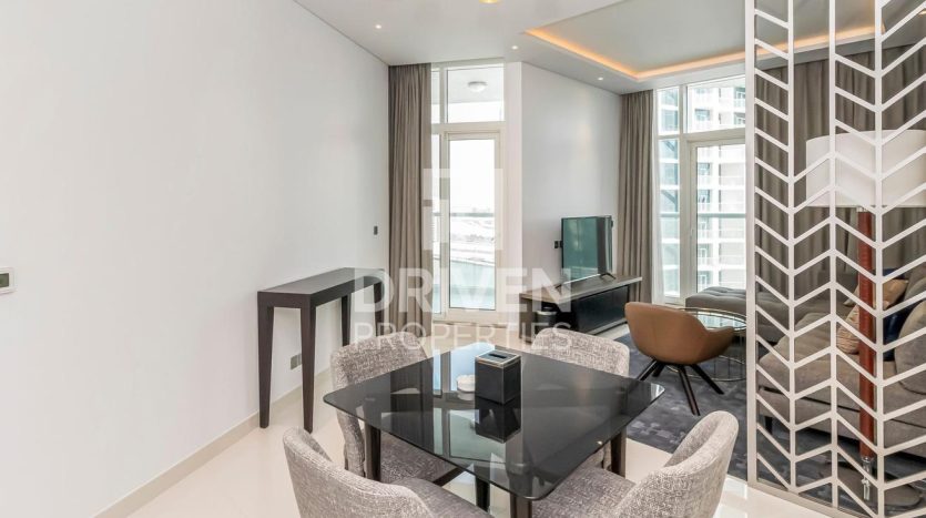 Apartment on Business Bay, Dubai, 1 bedroom, 86 m2 / per year