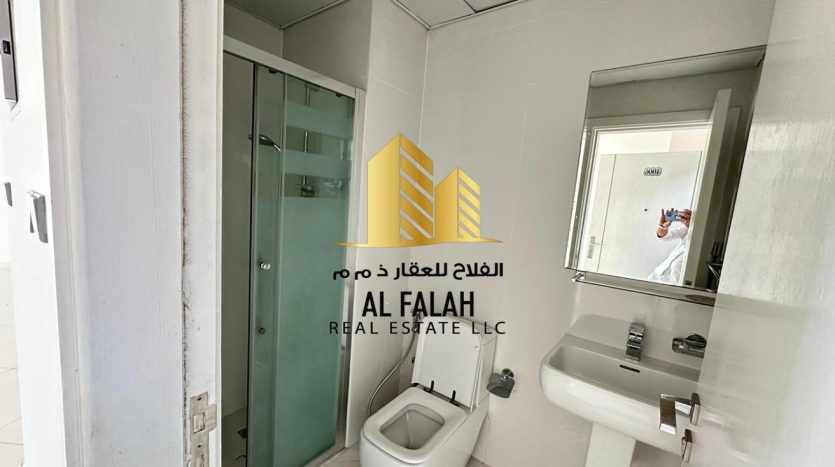Apartment on Al Taawun, Sharjah, 3 bedrooms, 232 m2 / per year