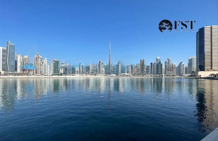 Office on Business Bay, Dubai, 87.4 m2 / per year
