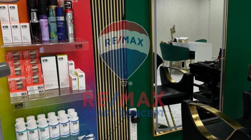 Shop on Hamdan Street, Abu-Dhabi, 170 m2 / per year