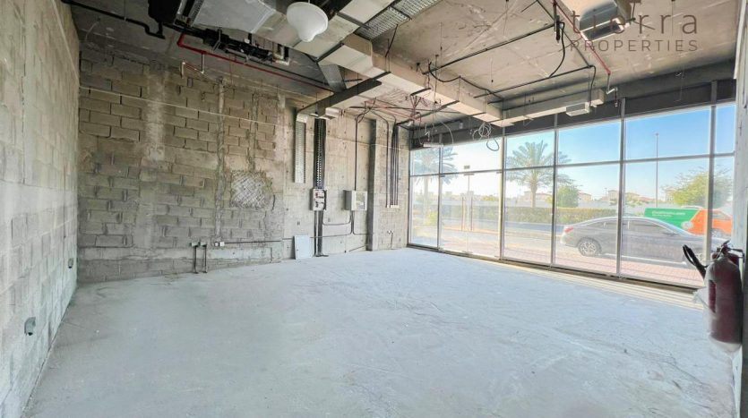Shop on Jumeirah Village Triangle, Dubai, 269.4 m2 / per year