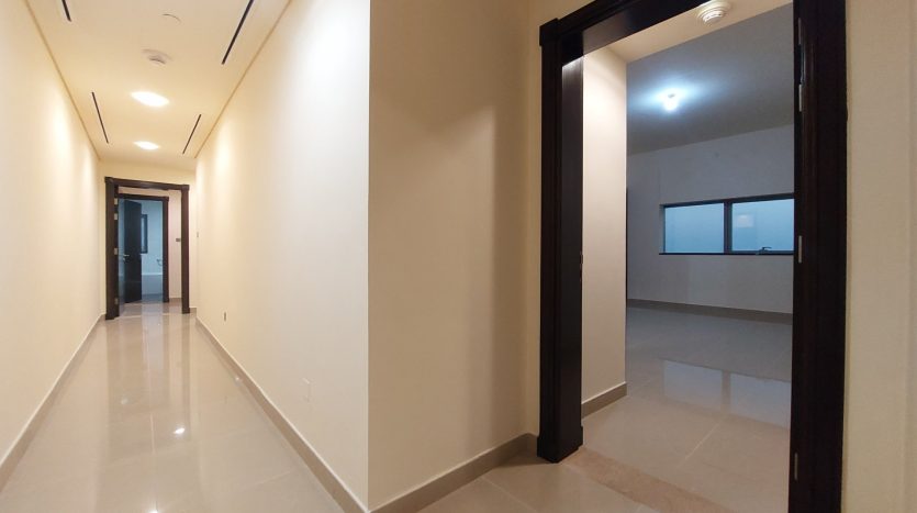 Квартира в Al Mina, Абу-Даби, 3 спальни, 267 м2 / в месяц