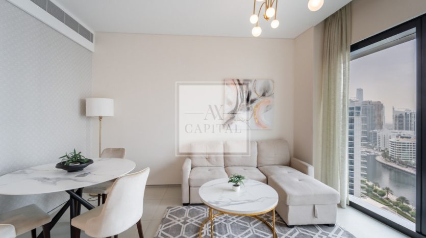 Apartment on Jumeirah Beach Residence, Dubai, 1 bedroom, 58 m2 / per year