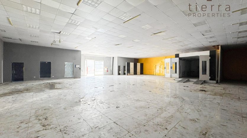 Склад в Al Quoz, Дубай, 501.7 м2 / в год