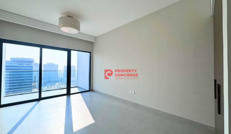 Apartment on Business Bay, Dubai, 45 m2 / per month