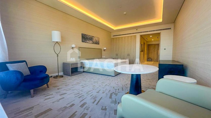 Apartment on Palm Jumeirah, Dubai, 48.7 m2 / per year