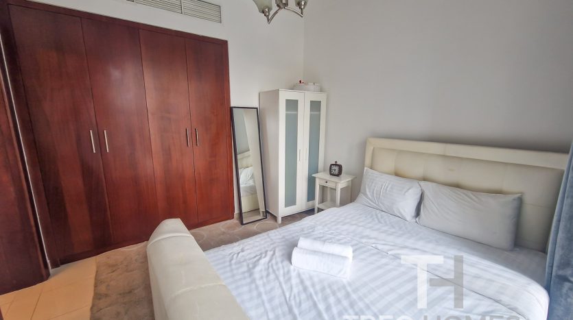 Apartment on Burj Khalifa, Dubai, 1 bedroom, 51 m2 / per year
