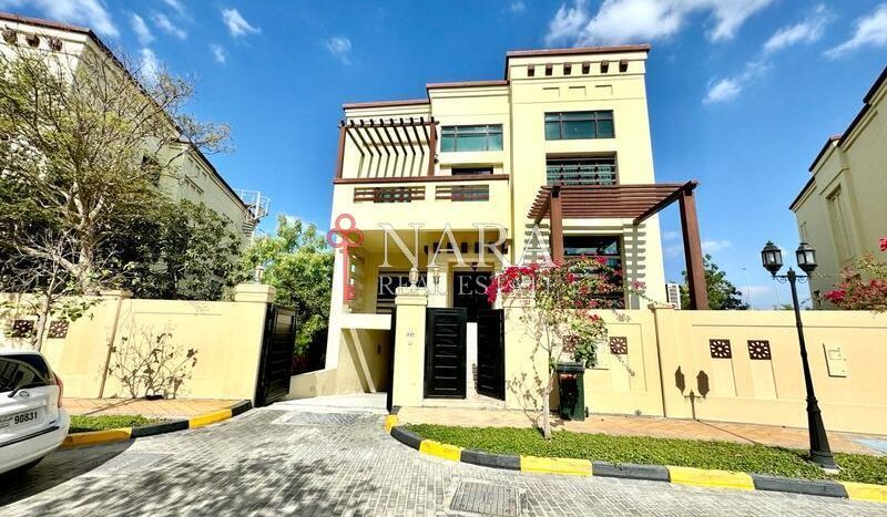 Villa on Al Maqtaa, Abu-Dhabi, 5 bedrooms, 464.5 m2 / per year